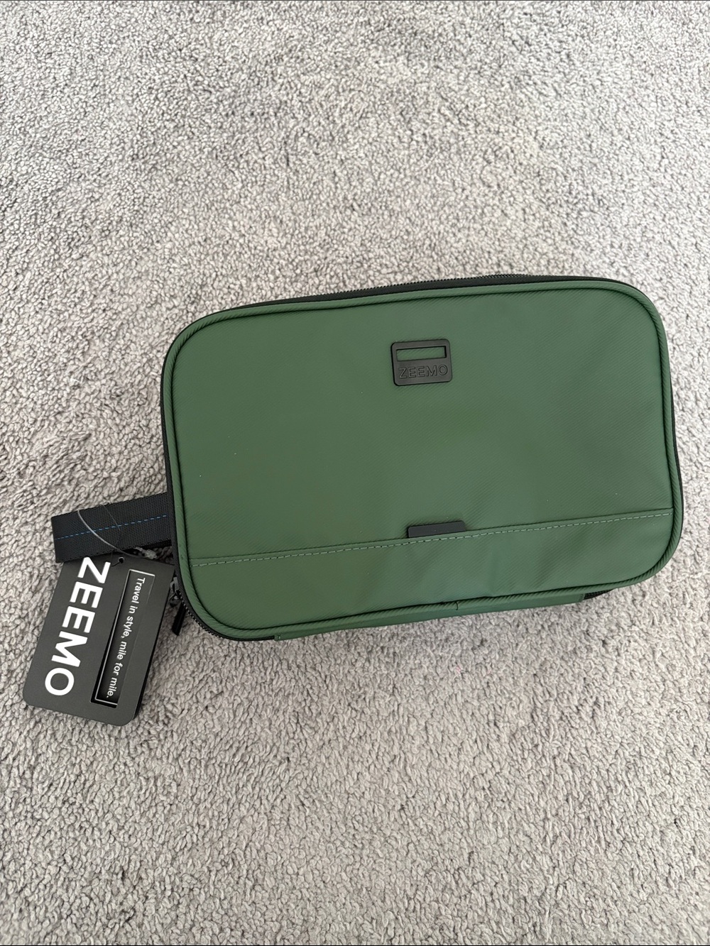 ZEEMO Travel Toiletry Bag for Men, Full Open Dopp Kit with Dual Medium, Black